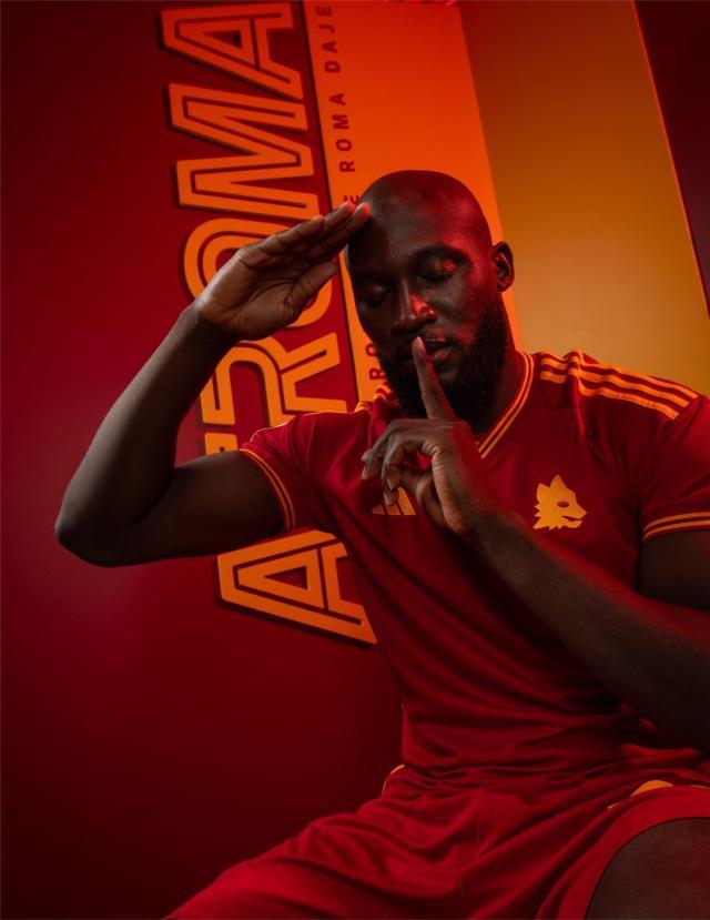 1693891396120028224.jpg 左.jpg